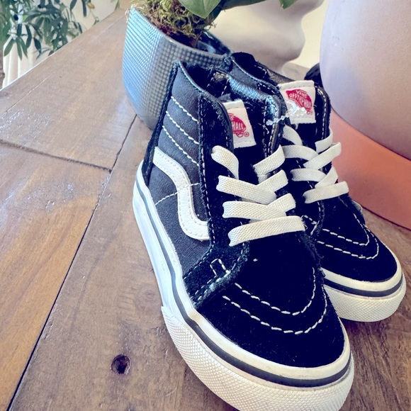 Vans Toddler High-Top Sneakers size 6 - Picture 1 of 6